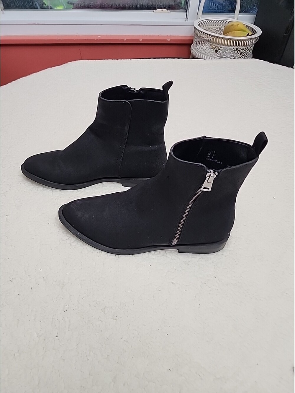 Flat Ankle Boots Women’s Exterior Zip  9 Amazon Essentials Eu 40 Uk 7 China